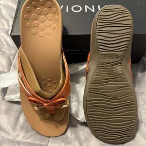 Vionic Women's Orange Sandals